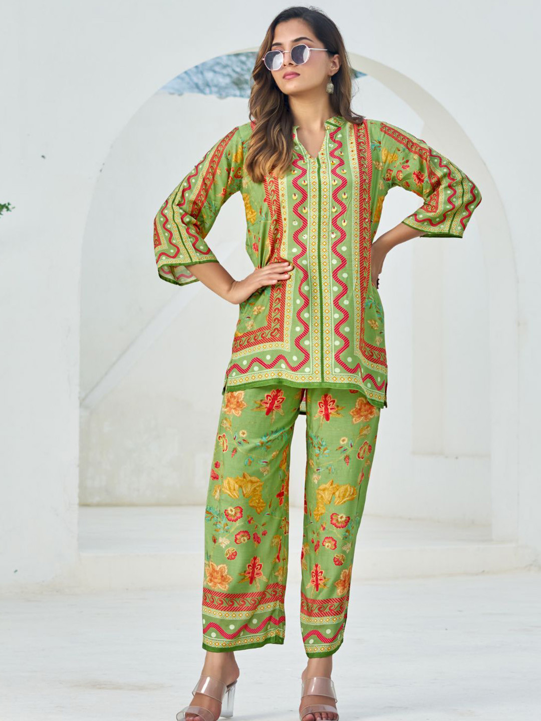 Kaftanize Abstract Placement Floral & Striped Printed Top With Trousers Co-Ords