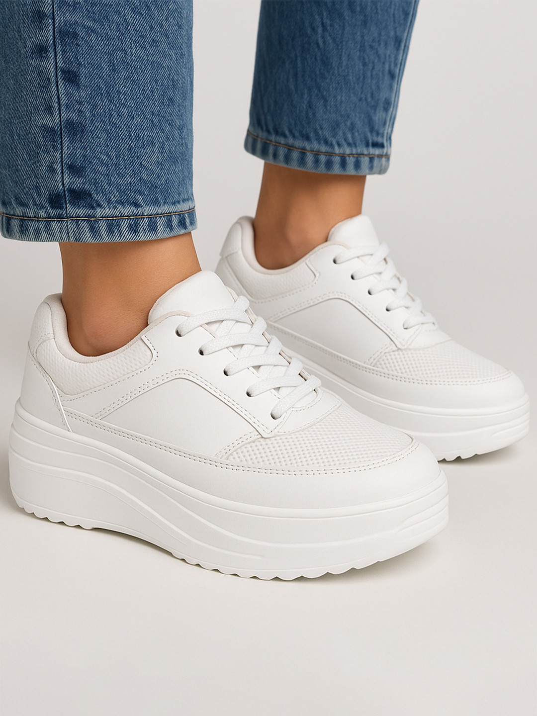 BLINDER Women Lace-Ups Sneakers