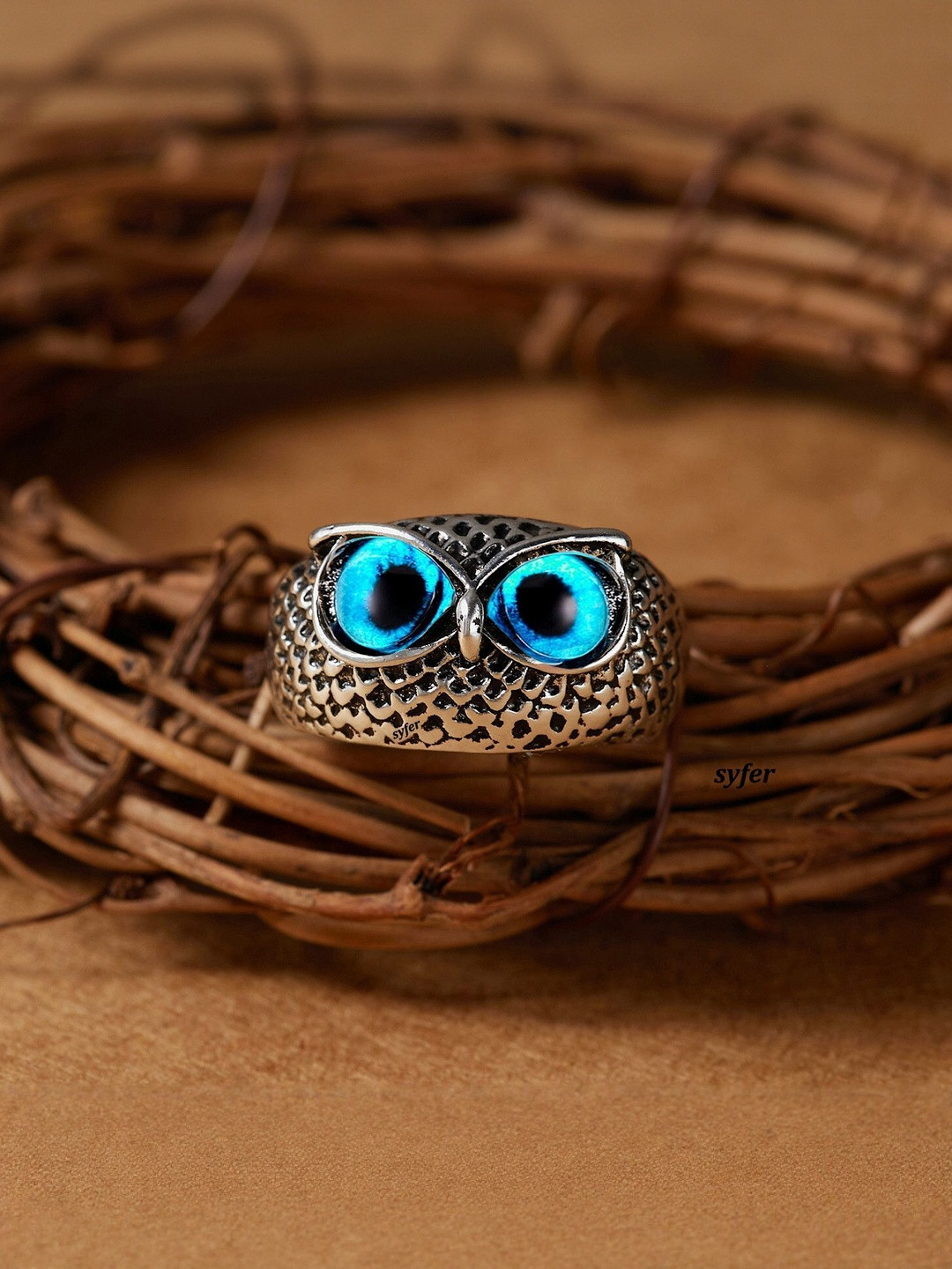 Teeragaj  Eye Stone-Studded Adjustable Finger Ring