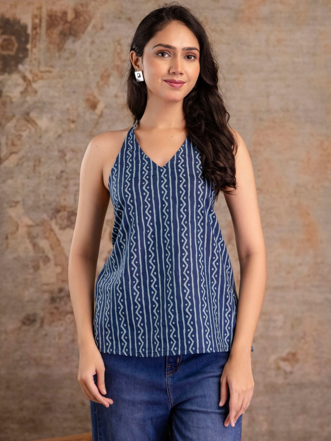 flipFabric Geometric Printed Halter Neck Pure Cotton Sleeveless Straight Short Kurti