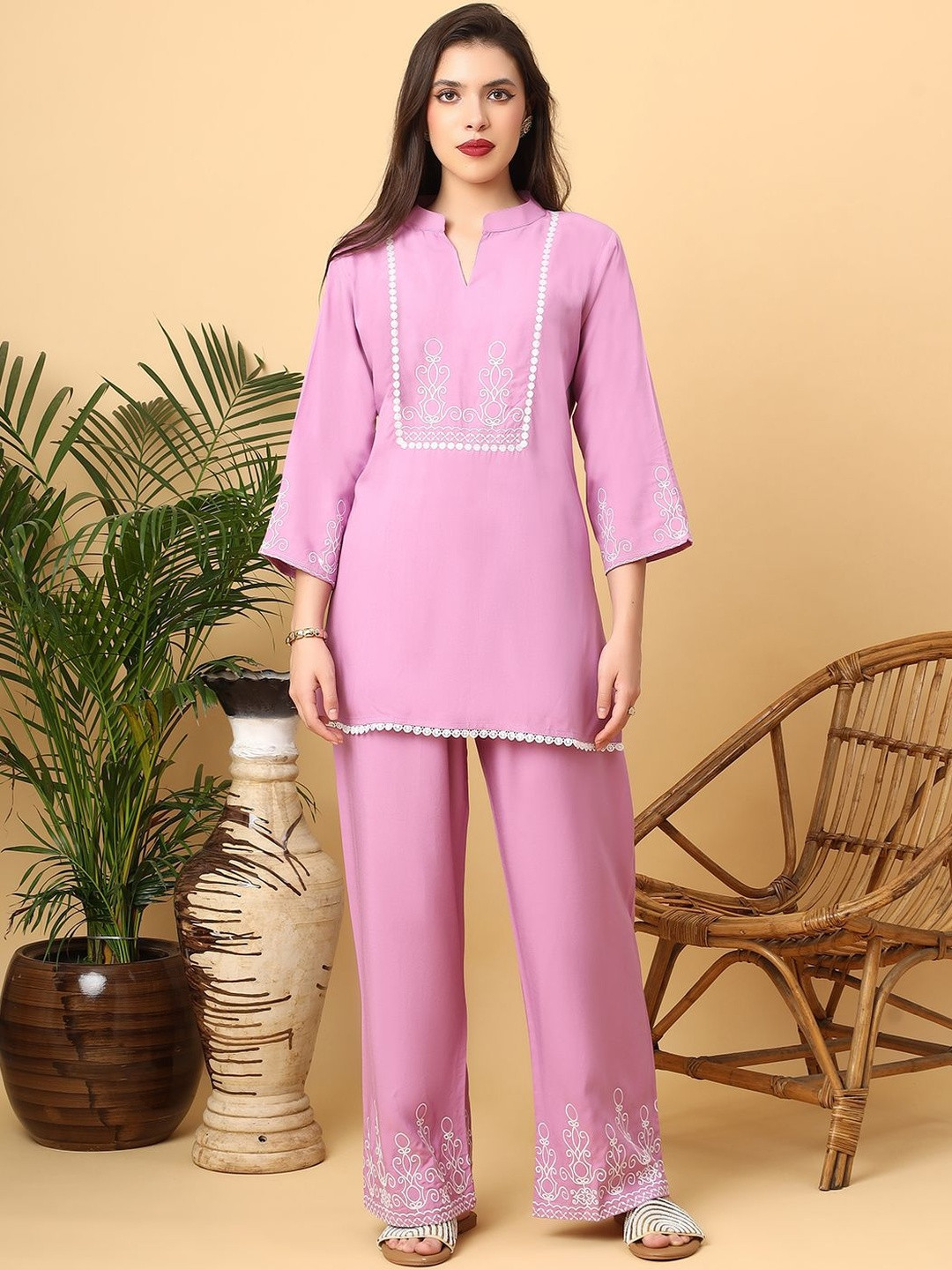 GANIX FASHION THAT DEFINE YOU Embroidered Mandarin Collar Tunic With Palazzo