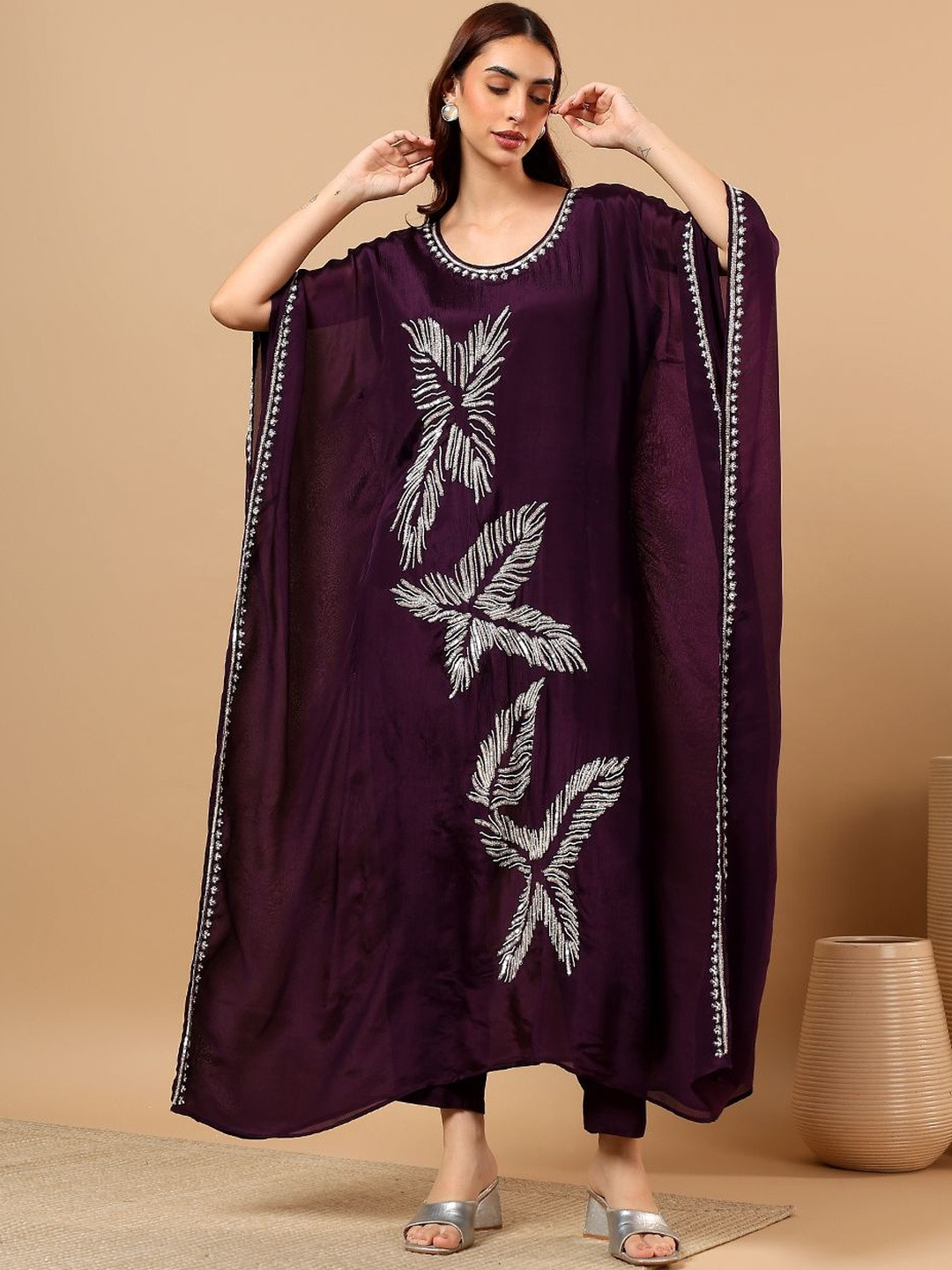 QAIYNAT Floral Embroidered Round Neck No Sleeves Thread Work Kaftan Kurta With Trousers