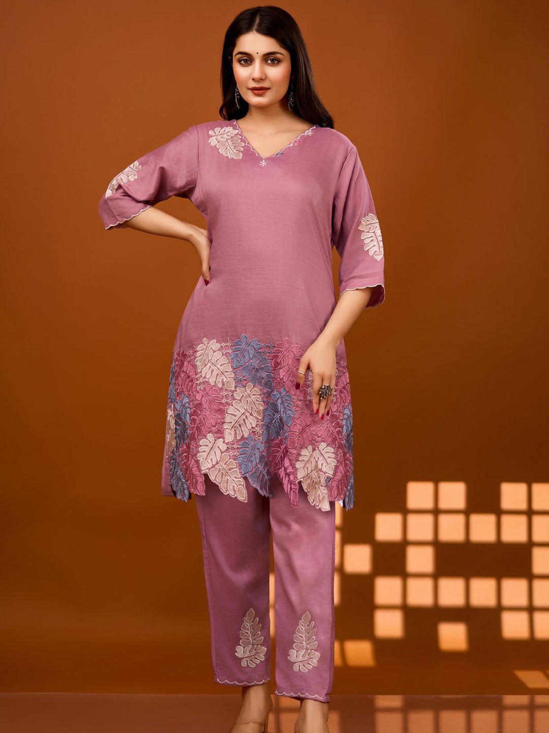 Kaftanize Thread Embroidered Scalloped Co-Ord Set
