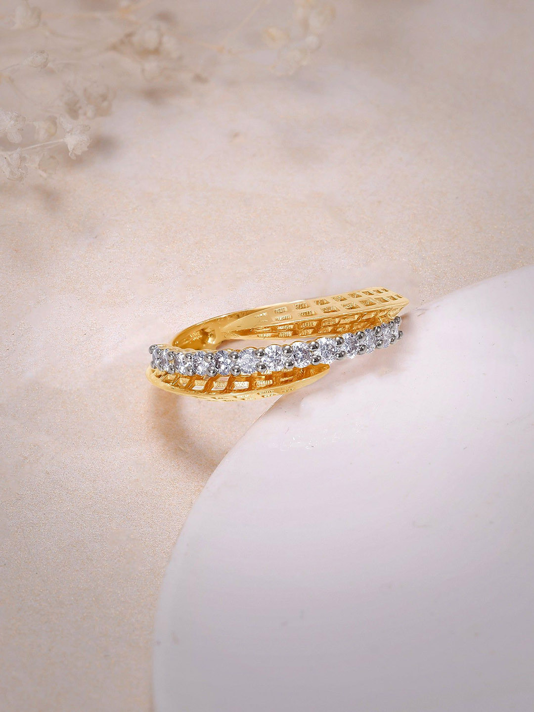 GIVA 14 Kt Gold Shimmering Moments Diamond Ring-2.304 gms