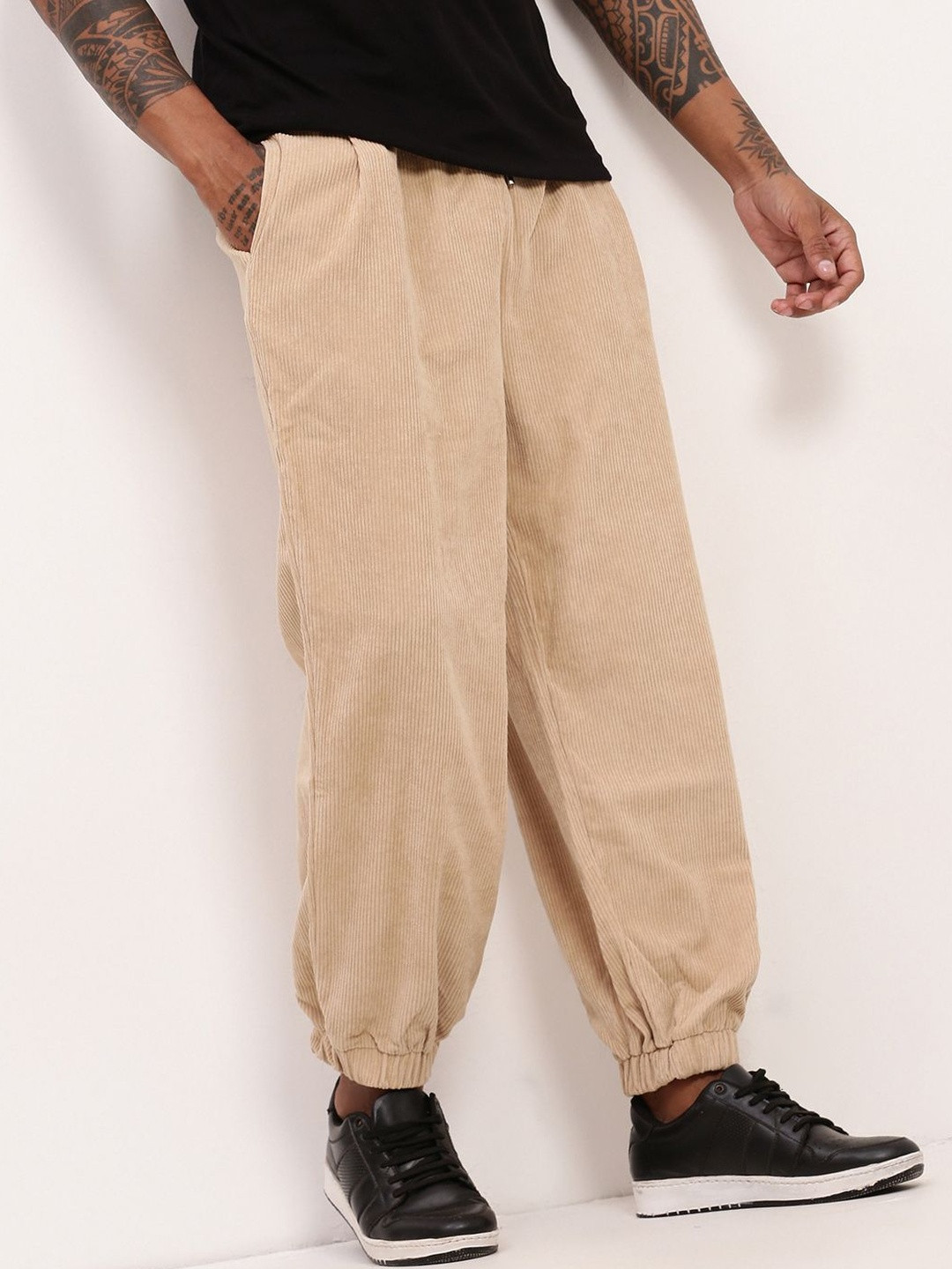 SHOWOFF Men Low-Rise Relaxed Fit Corduroy Joggers with Elasticated Drawstring Waist