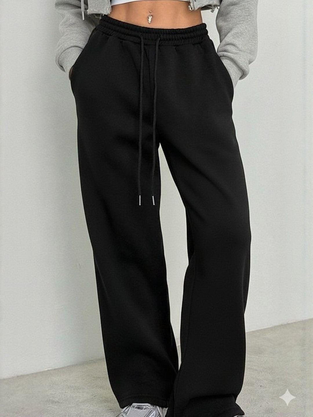 PRICHA Women Regular Fit Mid-Rise Track Pants