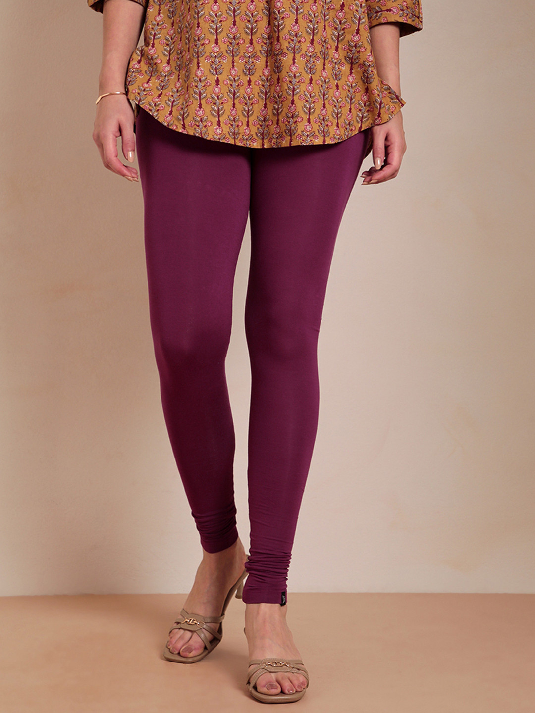 TWIN BIRDS Women Magenta Solid Churidar-Length Leggings