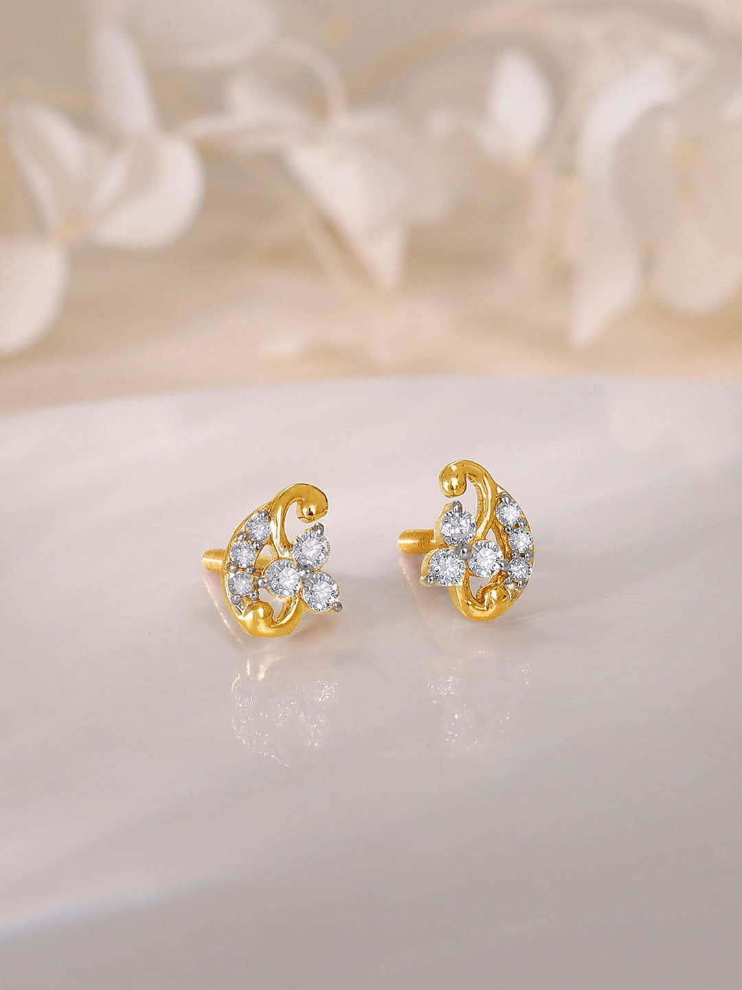 GIVA Gold Mini Diamond Studs-1.444 gms