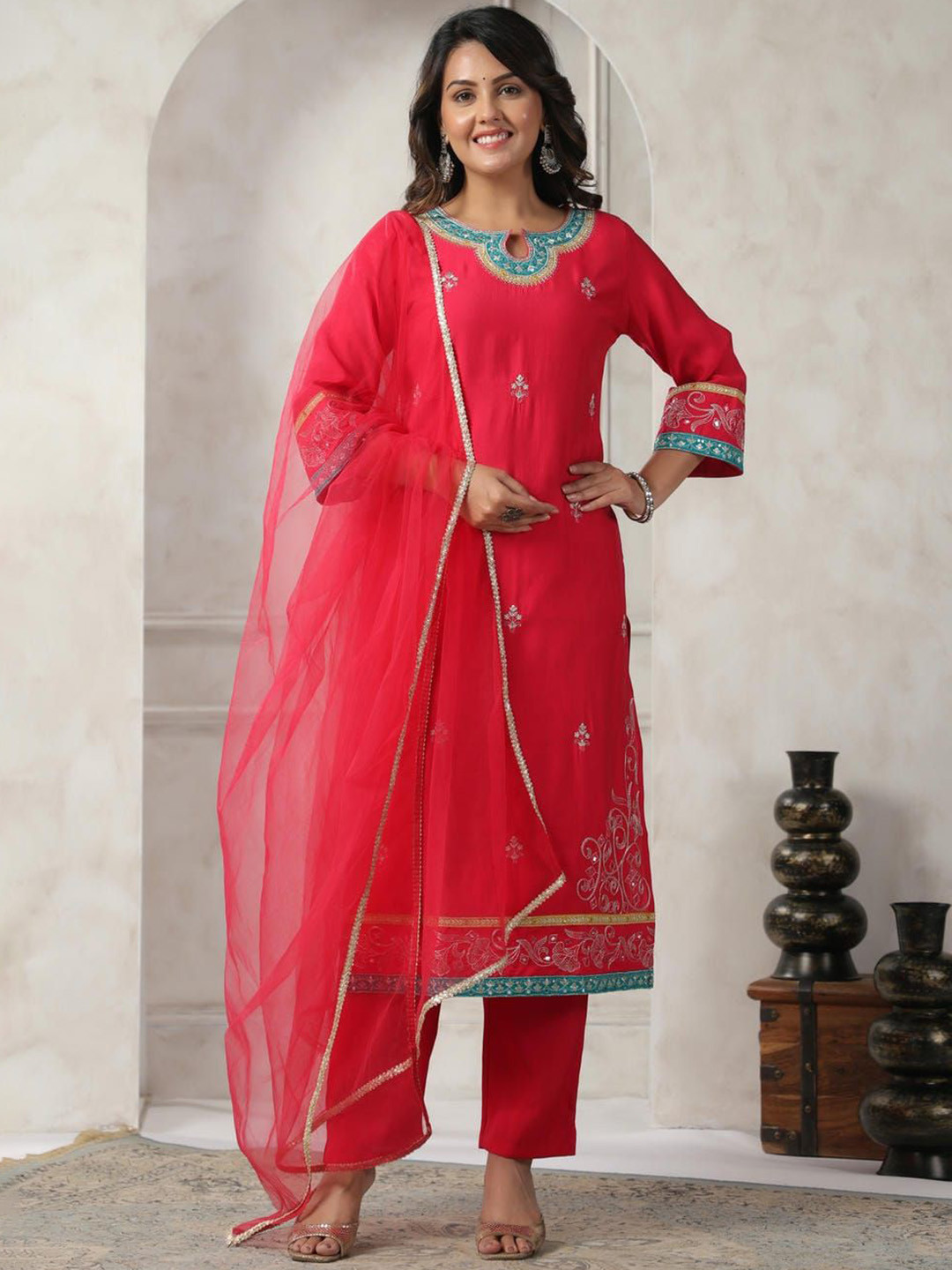 Kaftanize Women Ethnic Motifs Embroidered Thread Work Kurta with Trousers & With Dupatta