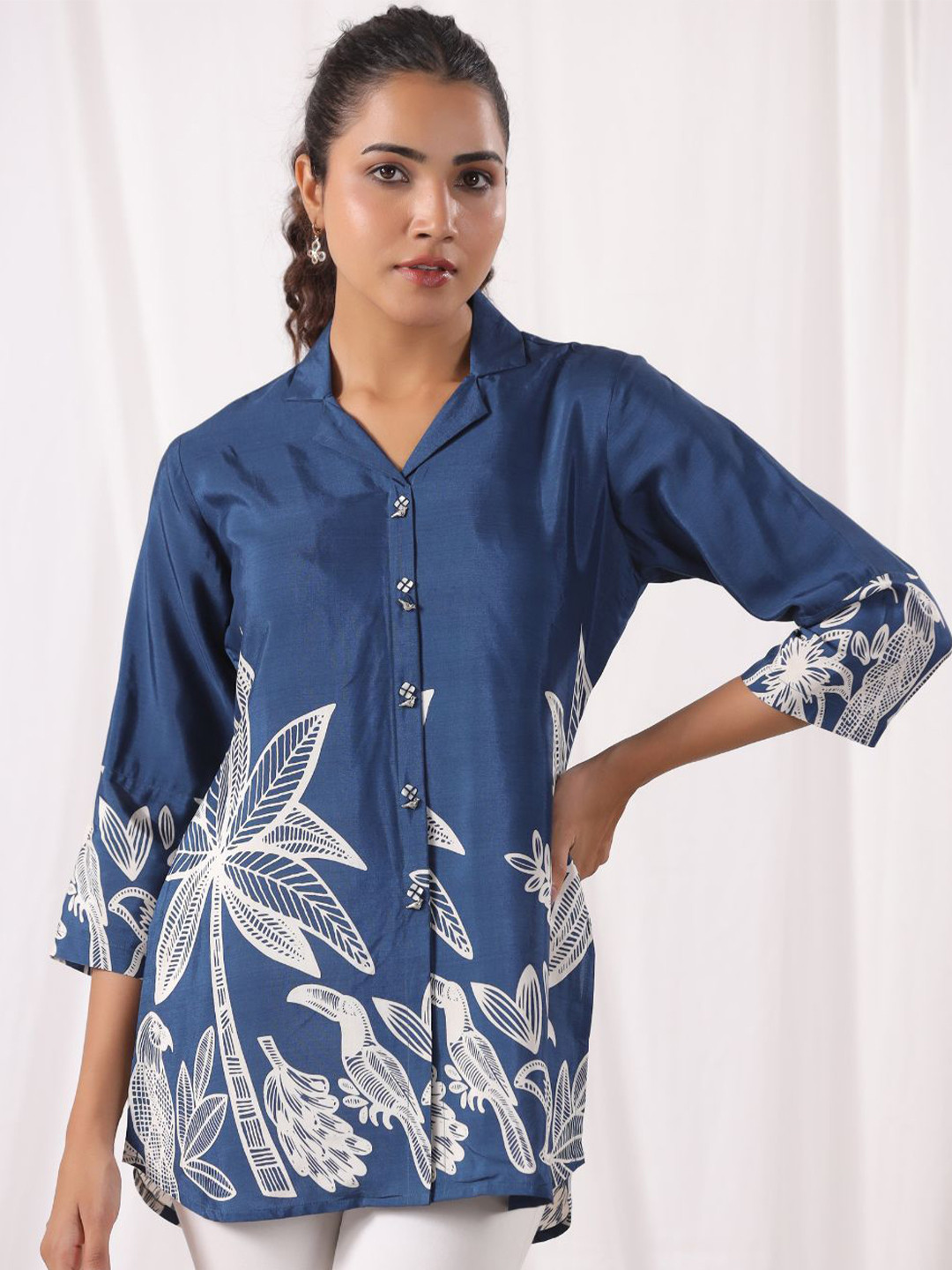 Kaftanize Women Blue Printed Shirt Style Top
