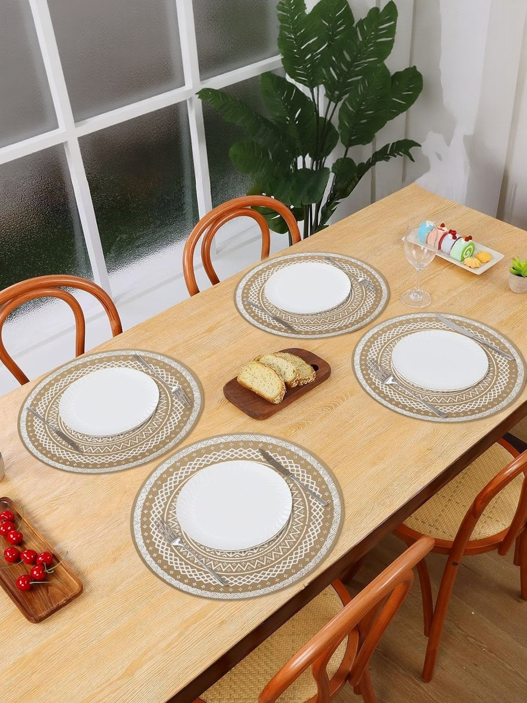 LUXEHOME INTERNATIONAL Brown 4 Pieces Textured Waterproof Dining Table Placemats