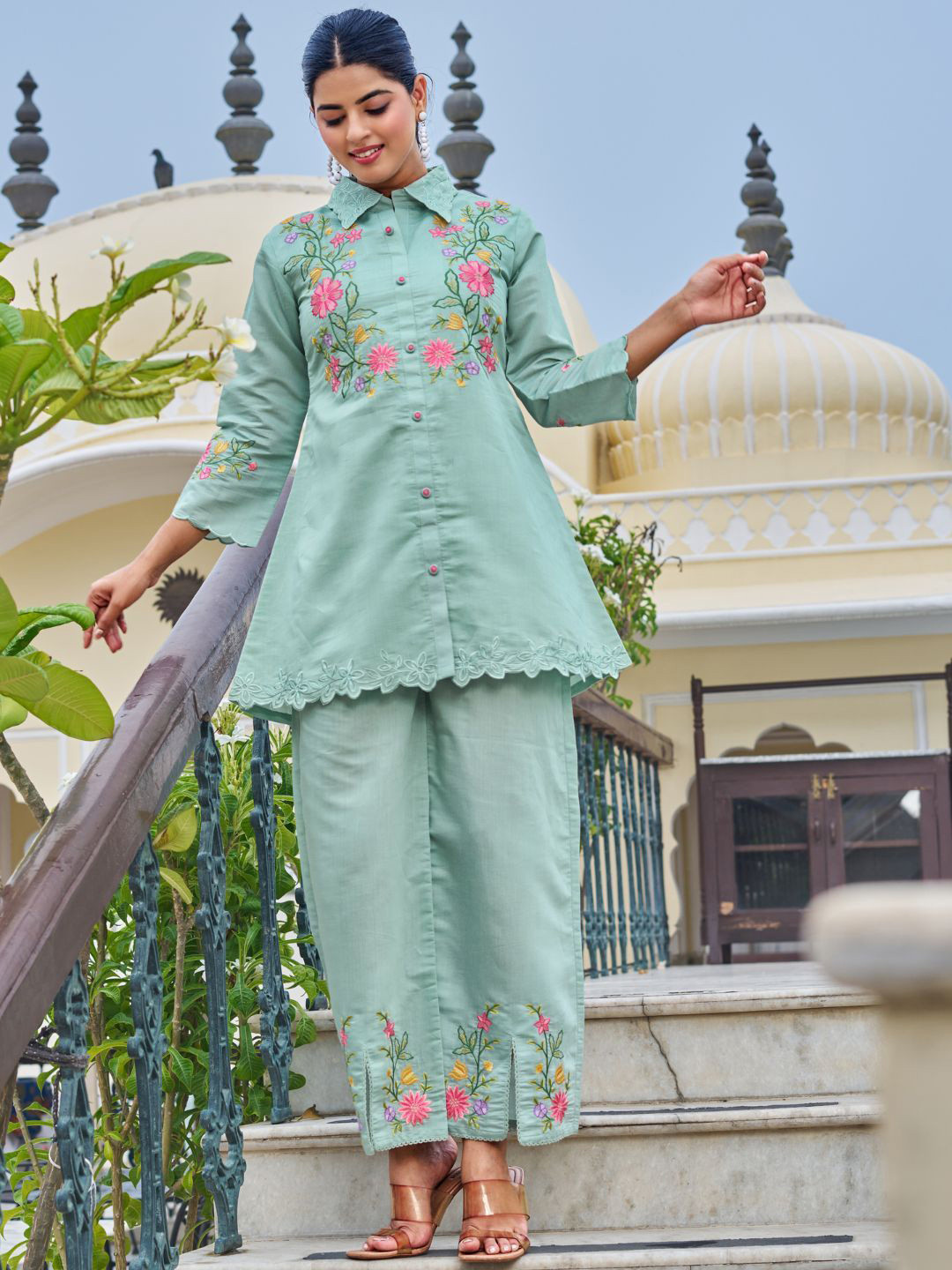 Kaftanize Thread Placement Floral Embroidered Pure Silk Top With Trousers Co-Ords