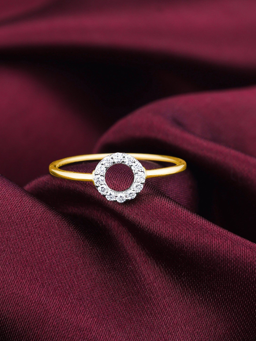 GIVA Women 18 Kt Gold Circular Radiant Diamond Ring-1.605 gms