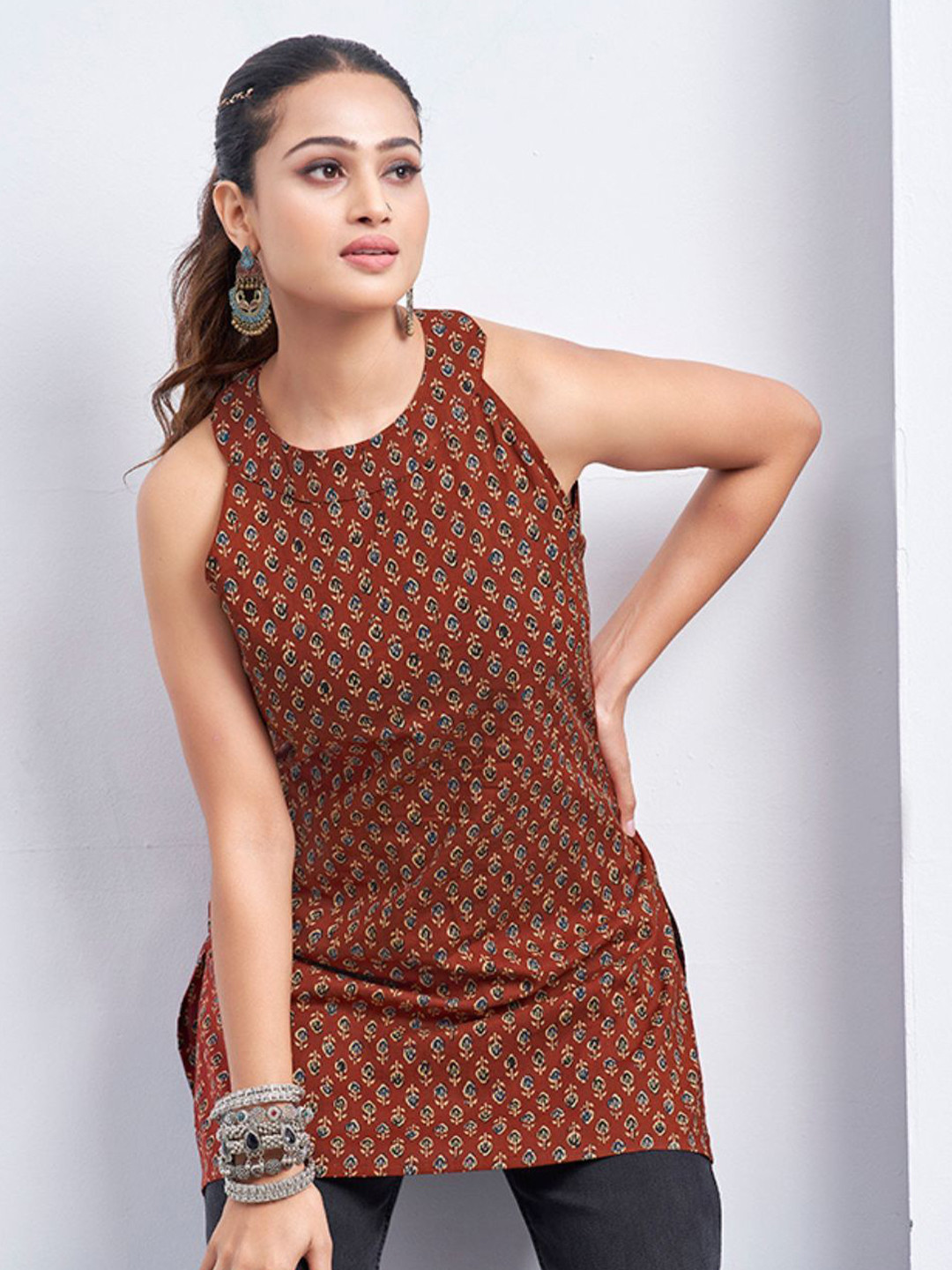 Kaftanize Red Floral Block Printed Halter Neck Pure Cotton Kurti