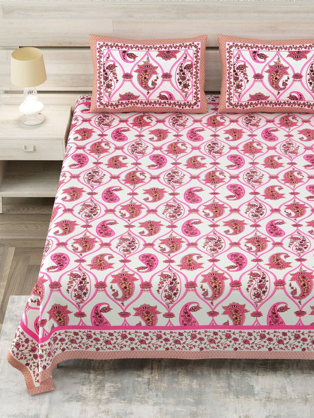 SP DESIGNS Pink & White Floral Pure Cotton 240 TC Super King Bedsheet Set-2.74 m X 2.74 m