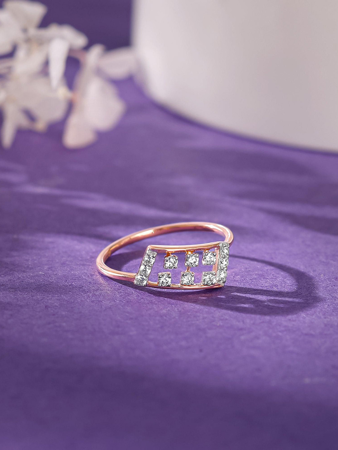 GIVA 18Kt Gold Glimmer Ring With 0.21 Carat Lab Grown Diamond-1.86 gms