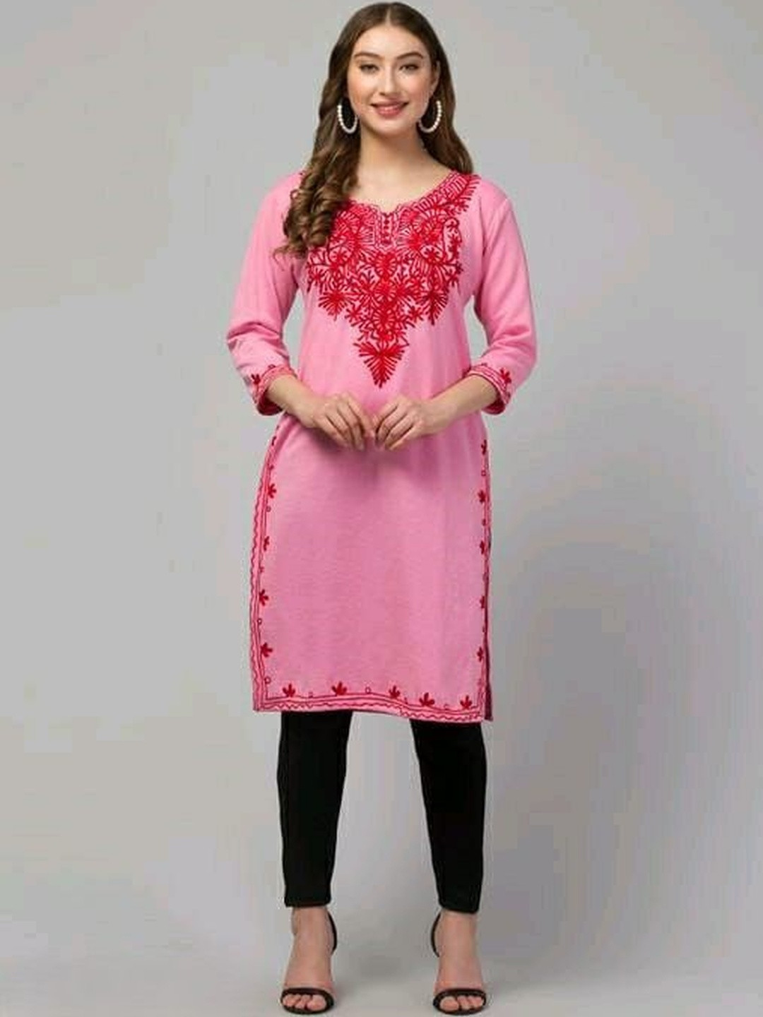 TRENDY ERA Women Embroidered Chikankari Woollen Kurta