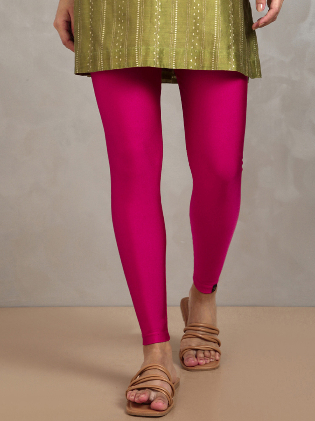 TWIN BIRDS Women Fuchsia Pink Coloured Solid Shimmer Ankle-Length Leggings