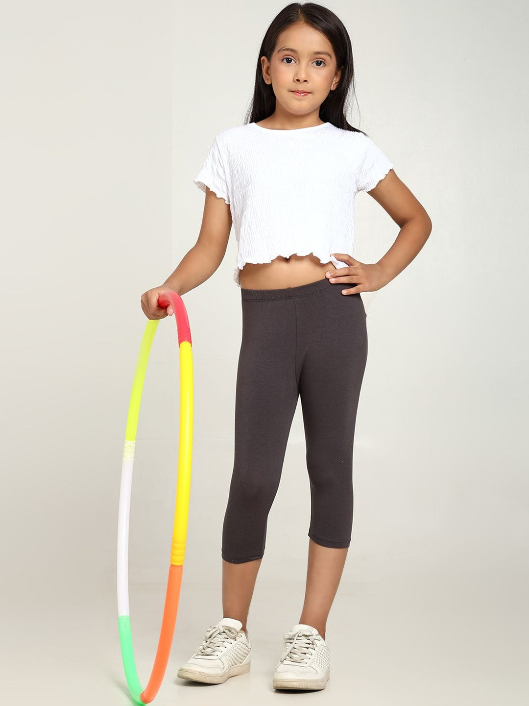 Robinbosky Girls Mid-Rise Three-Fourth Length Stretchable Leggings