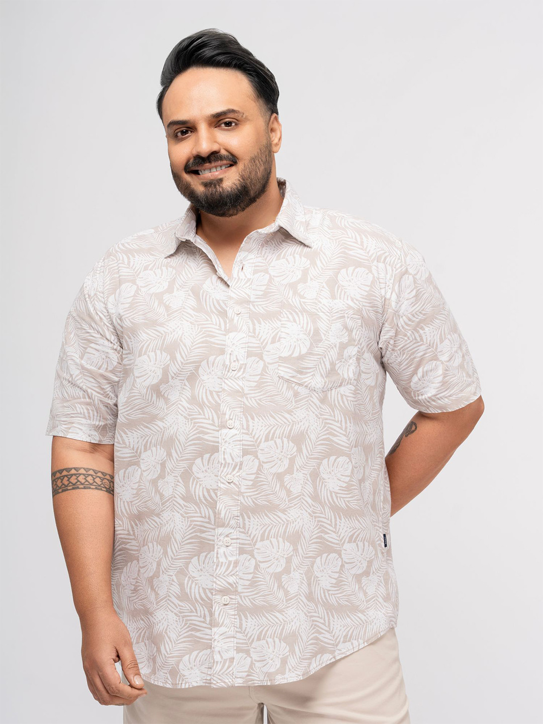 Big Hello - The Plus Life India Slim Plus Size Tropical Printed Cotton Casual Shirt