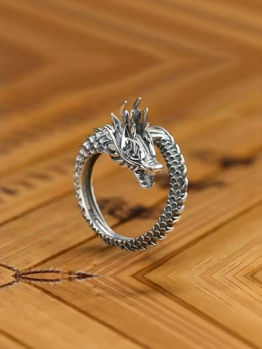 Teeragaj Dragon Finger Ring