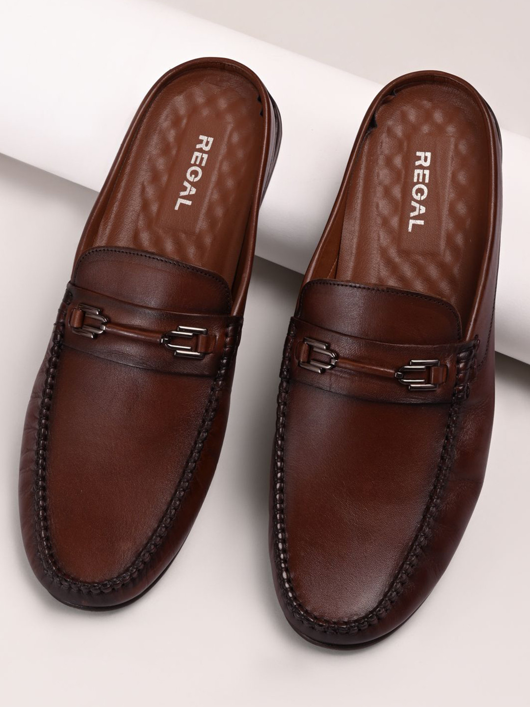Regal Men Ethnic Leather Buckled Mules