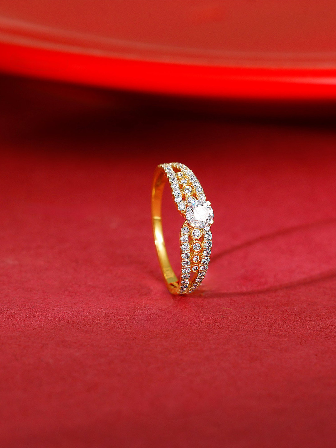 GIVA Gold Splendid Solitaire Diamond Ring-1.47 gms