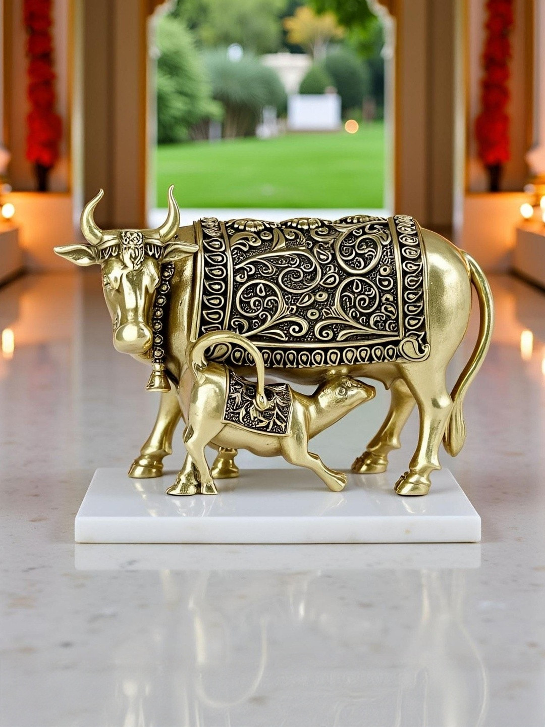 ATISHIV Gold Toned & Black Religious Idol Showpiece