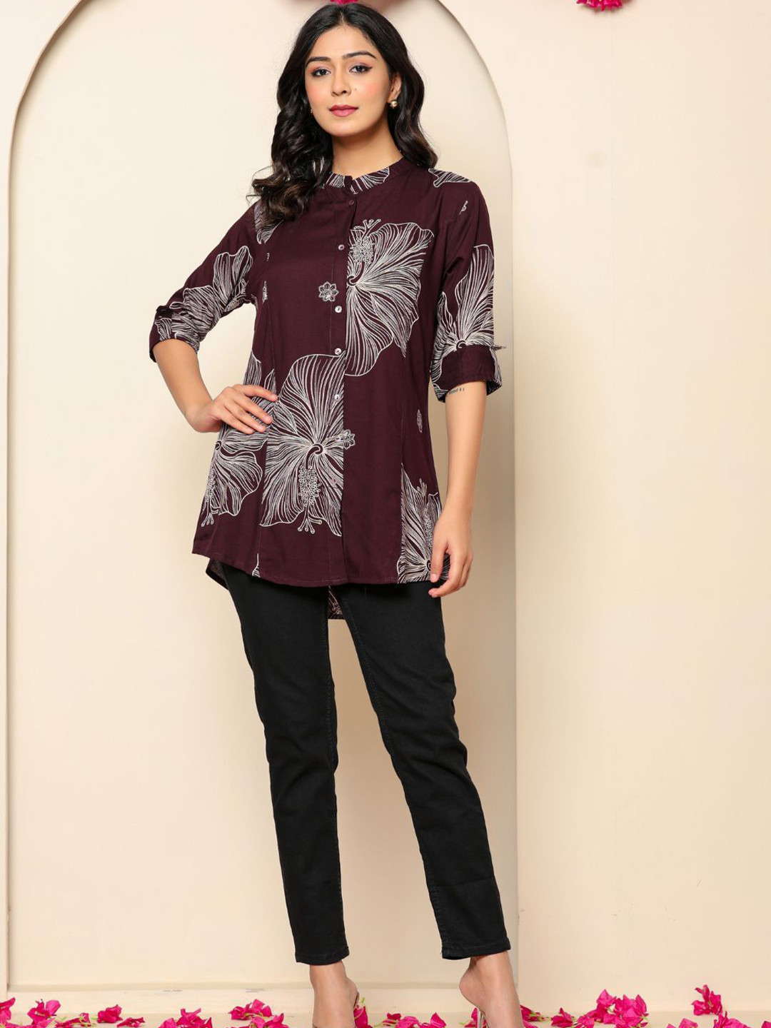 Kaftanize Women Cream Color Bold Floral Printed Tunic