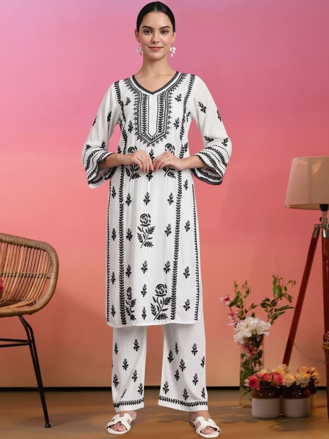 PARAMOUNT CHIKAN Women Hand Embroidered Ethnic Motifs Lucknowi Chikankari Rayon Kurta Set
