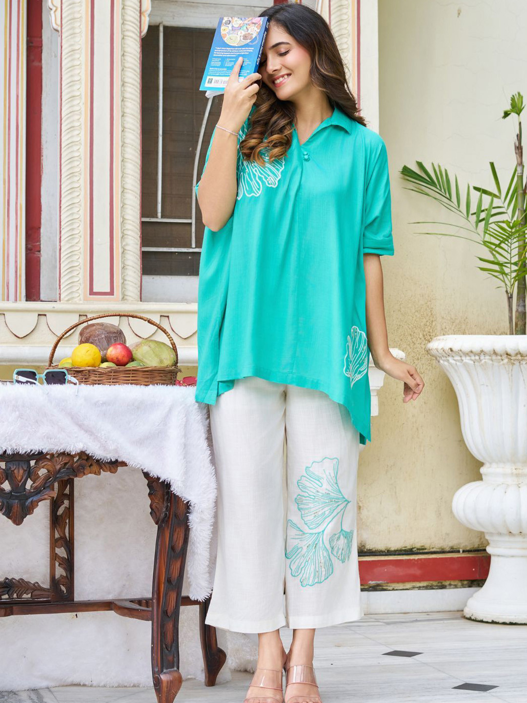 Kaftanize Green Color With Leaf Embroidery Co-ord Set