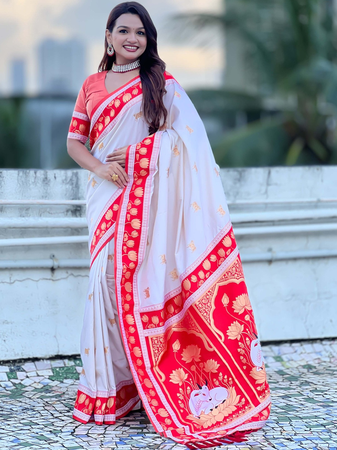 ELITE WEAVES Cream Ethnic Motifs Woven Design Zari Banarasi Silk Saree