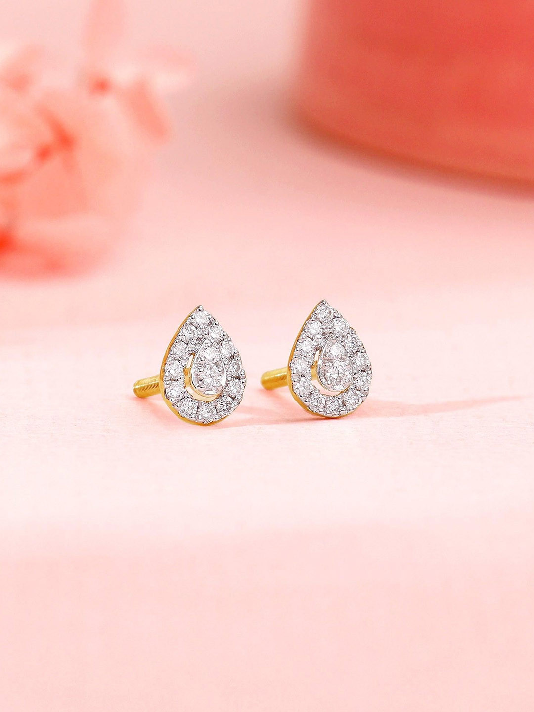 GIVA Women 18Kt Gold Embellish Diamond Teardrop Lab Grown Diamond Earrings-1.83 gms