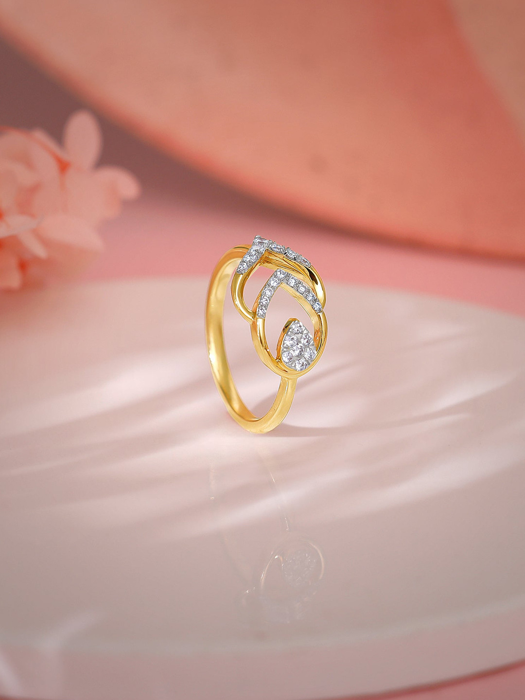 GIVA Gold Lustre Leaf Diamond Ring-2.23 gms