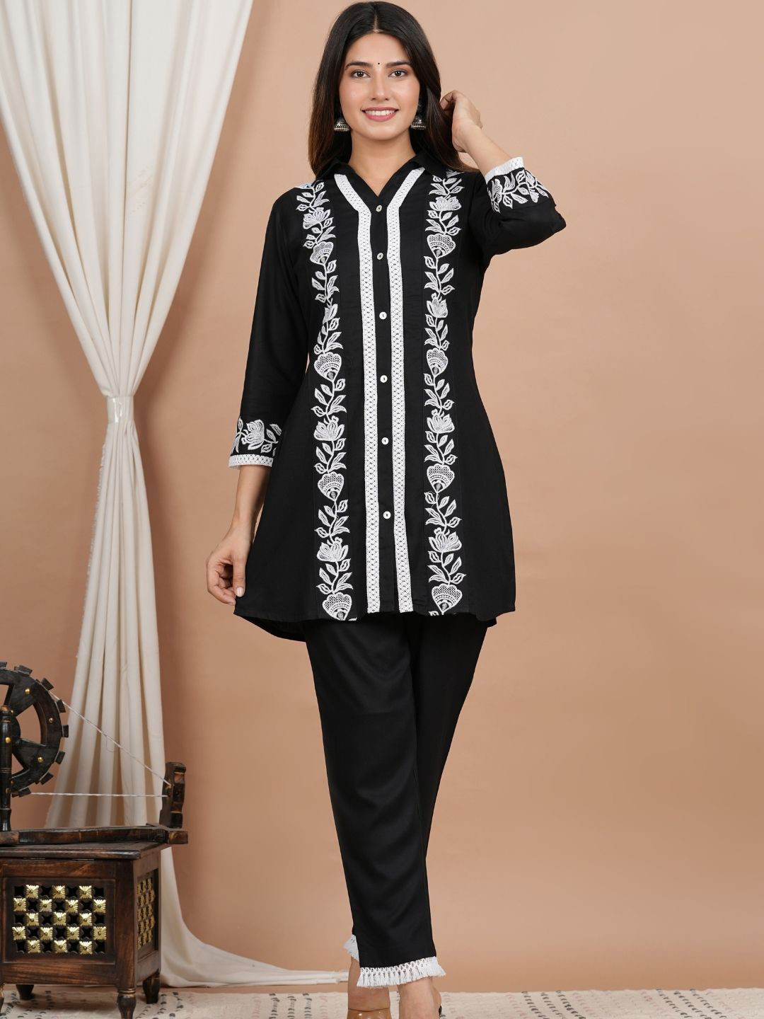 Kaftanize Self Design Three-Quarter Sleeves Shirt with Trouser