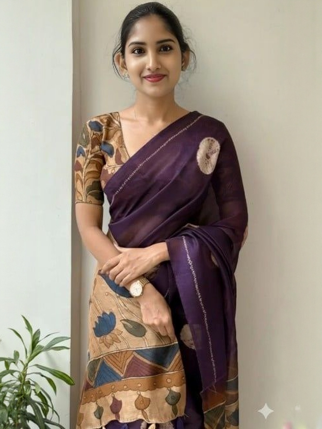 Swaraas Floral Linen Blend Handloom Saree