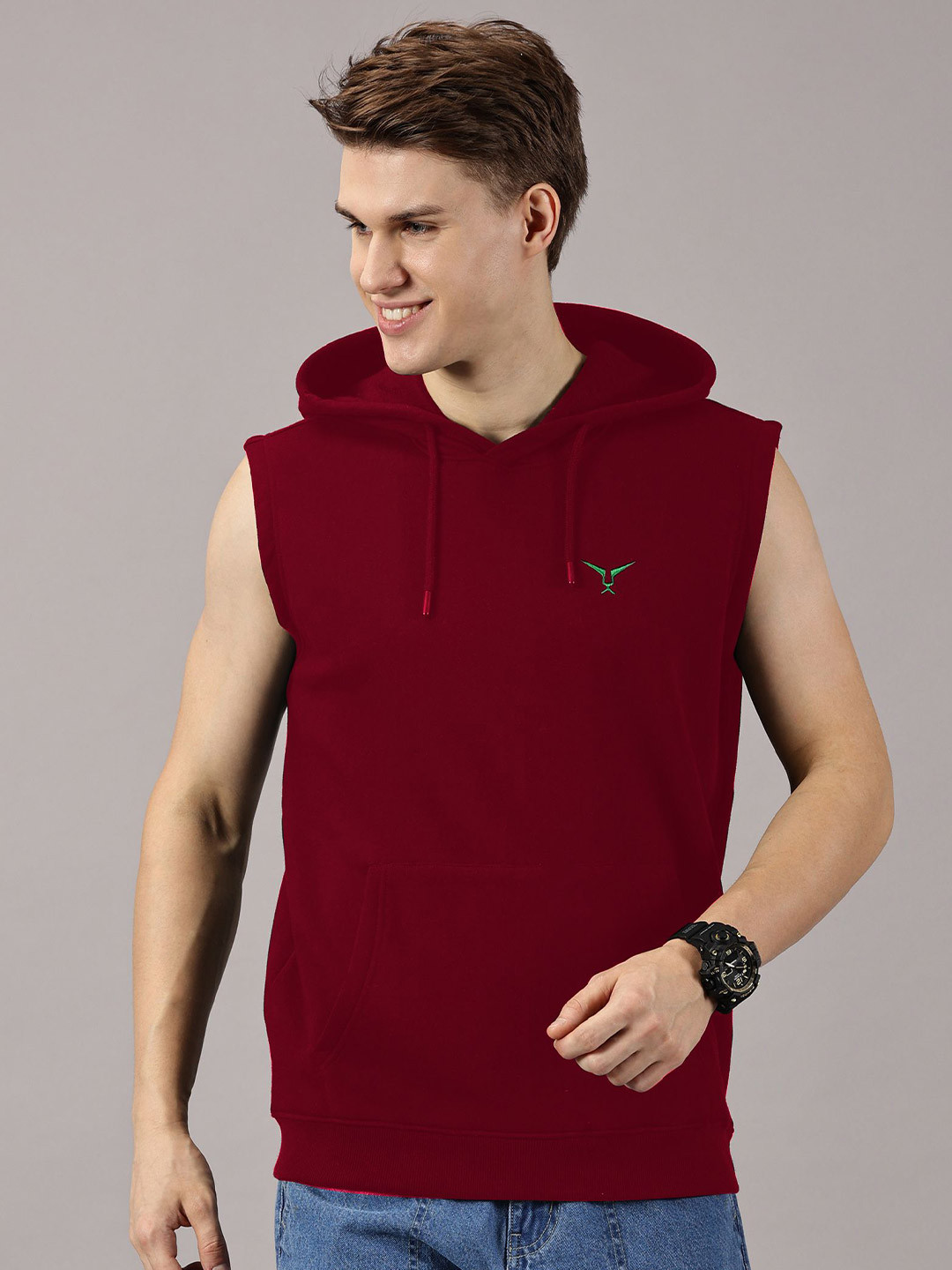 LEON Men Solid Sleeveless Pullover Sweatshirt