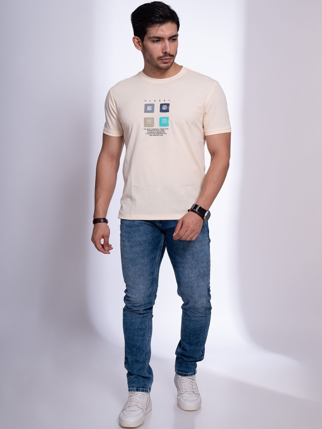 nostrum Men Graphic Printed Round Neck Cotton T-shirt
