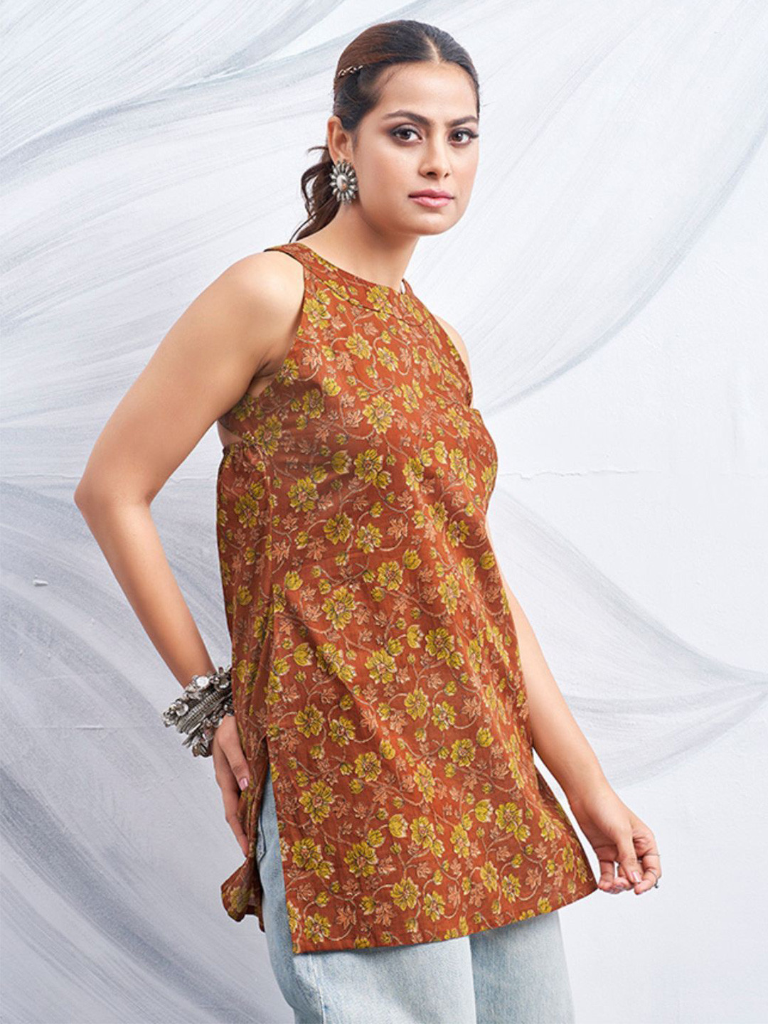 Kaftanize Floral Printed Halter Neck Sleeveless Backless Pure Cotton Short Kurti