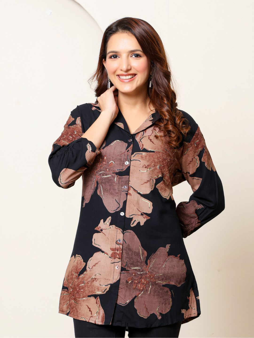 Kaftanize Flower Printed Shirt Collar Foil Work Detailed Tunic