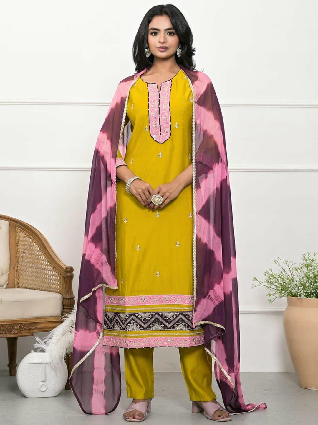Kaftanize Ethnic Motifs Embroidered Thread Work Kurta with Trousers & With Dupatta