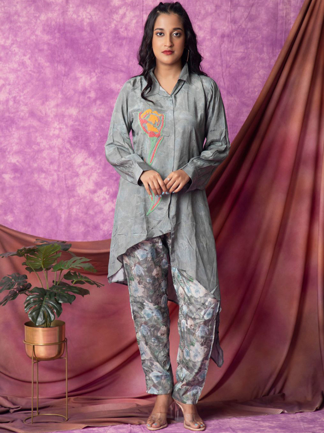 Kaftanize Embroidered Muslin High-Low Shirt With Trousers