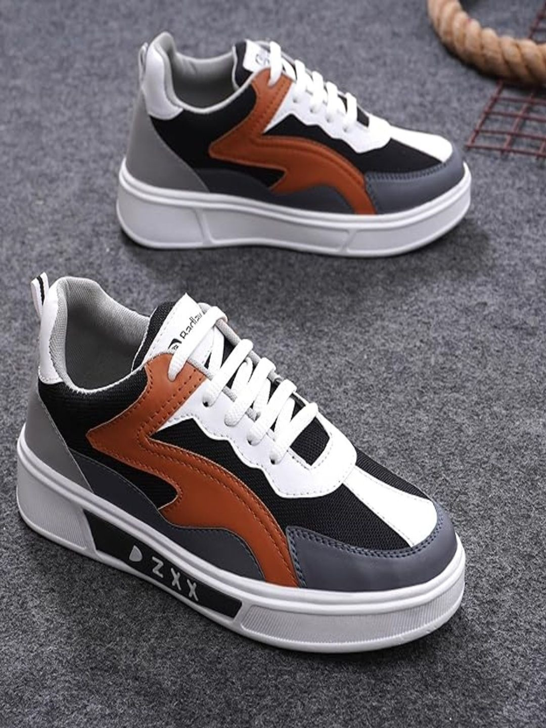albania Men Colourblocked Round Toe Lace Ups Sneakers