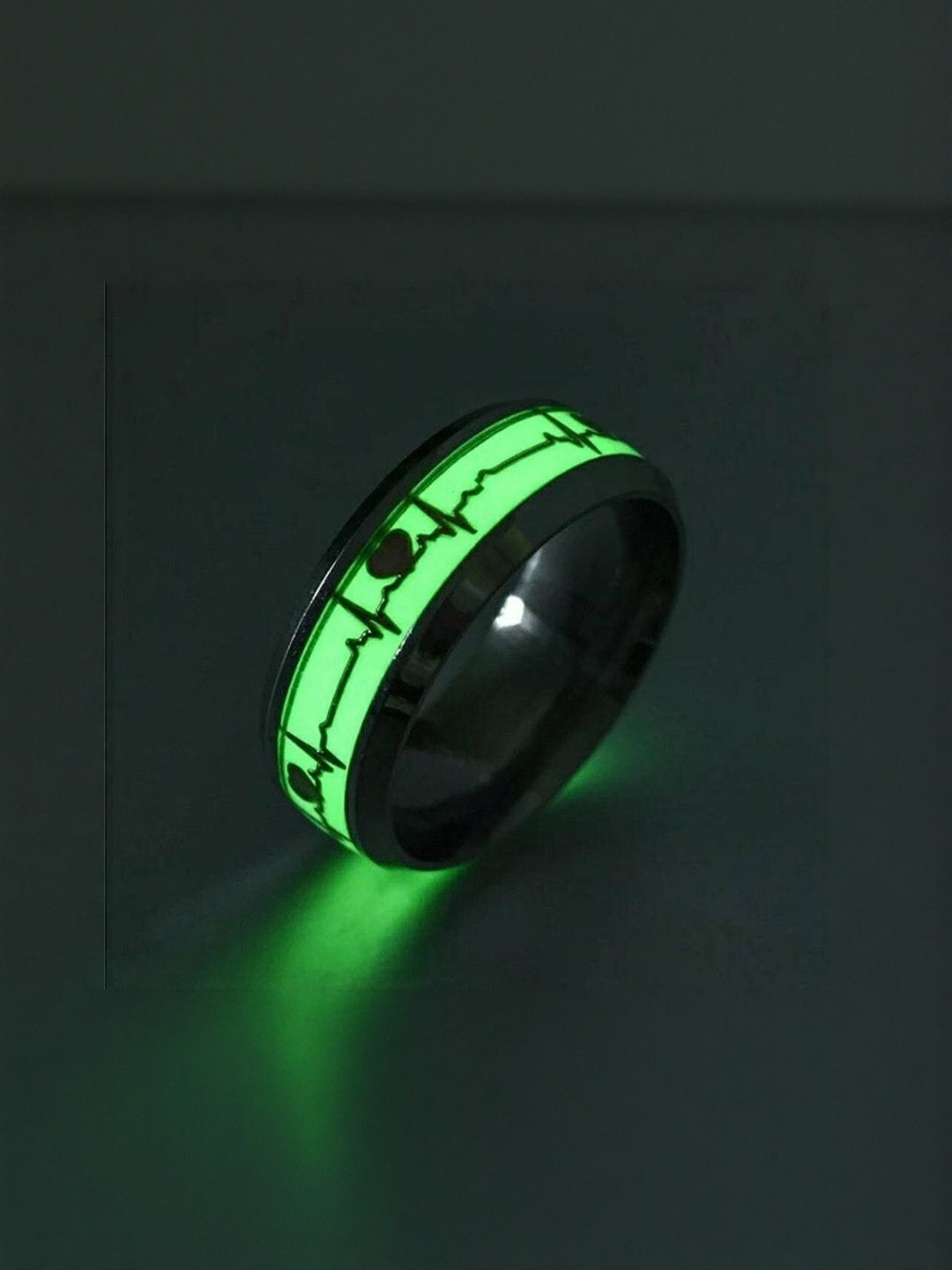 Teeragaj Radium Intricate Finger Ring