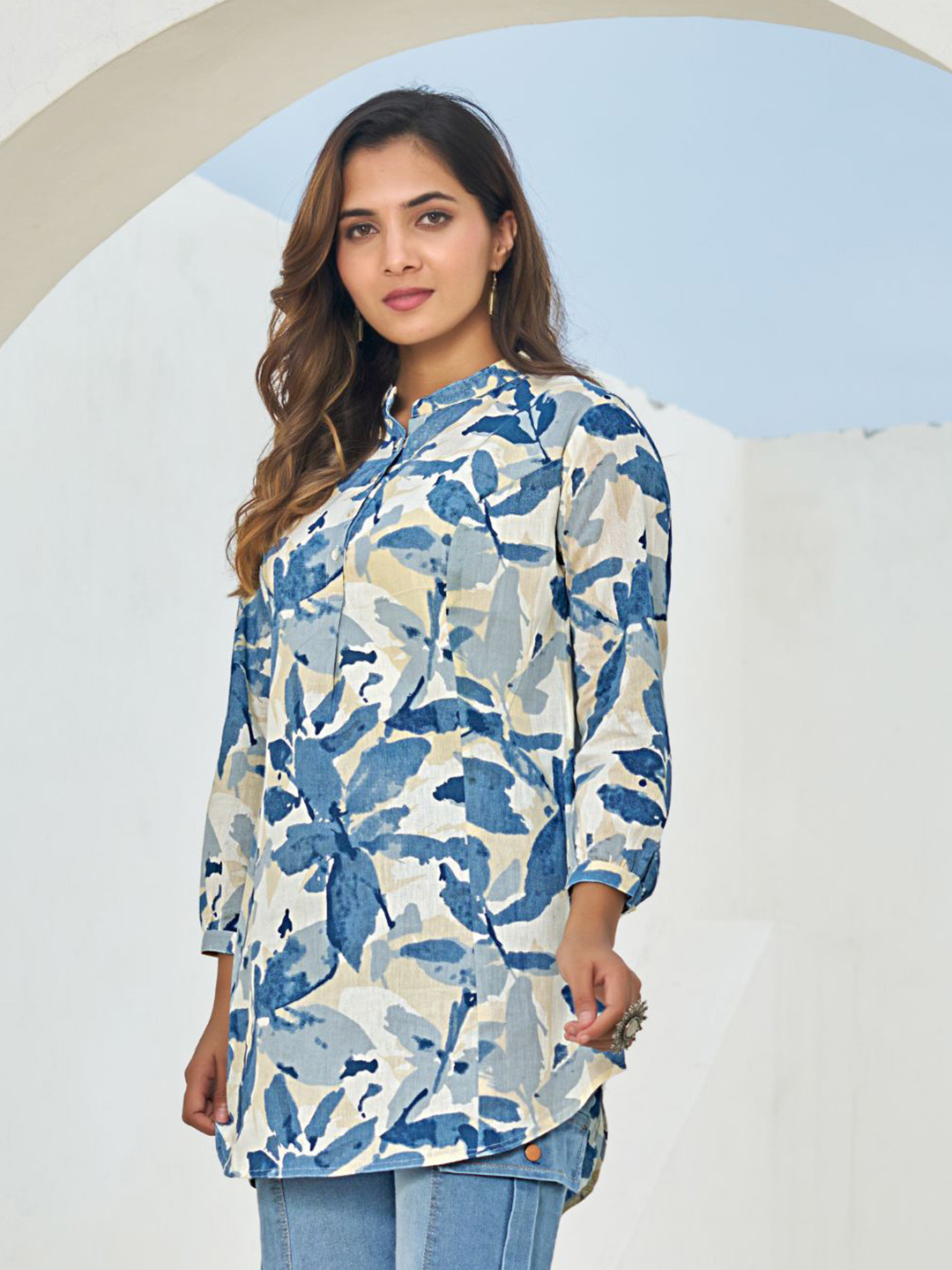 Kaftanize Women Abstract Leaf Print Tunic In Cotton Flex