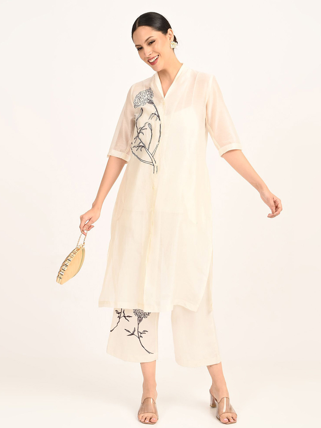 Saltpetre Women Floral Hand Embroidered Thread Work Kurta