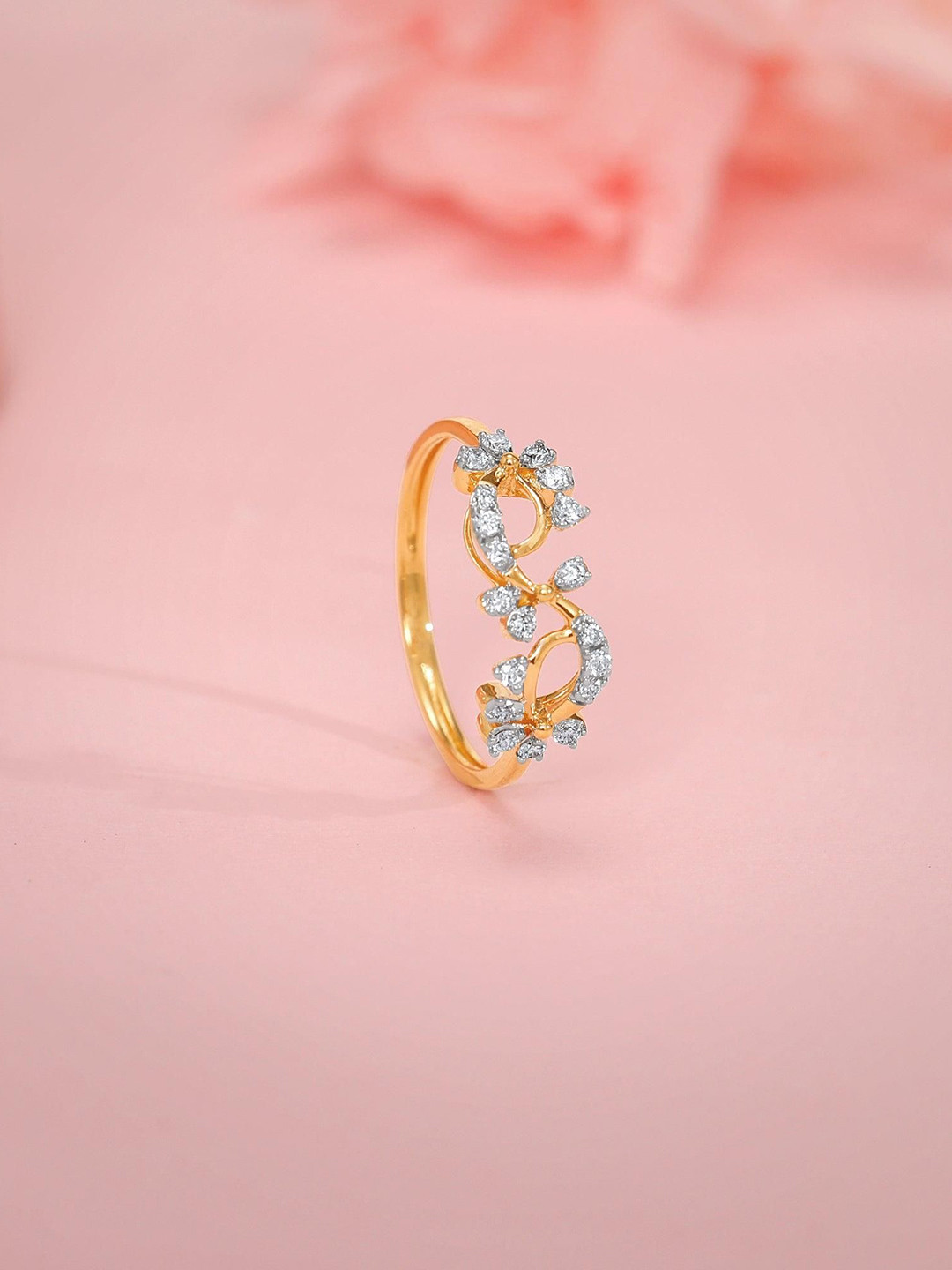 GIVA 18 Kt Gold Twinkling Twine Ring With 0.21 Carat Lab Grown Diamond-1.769 gms