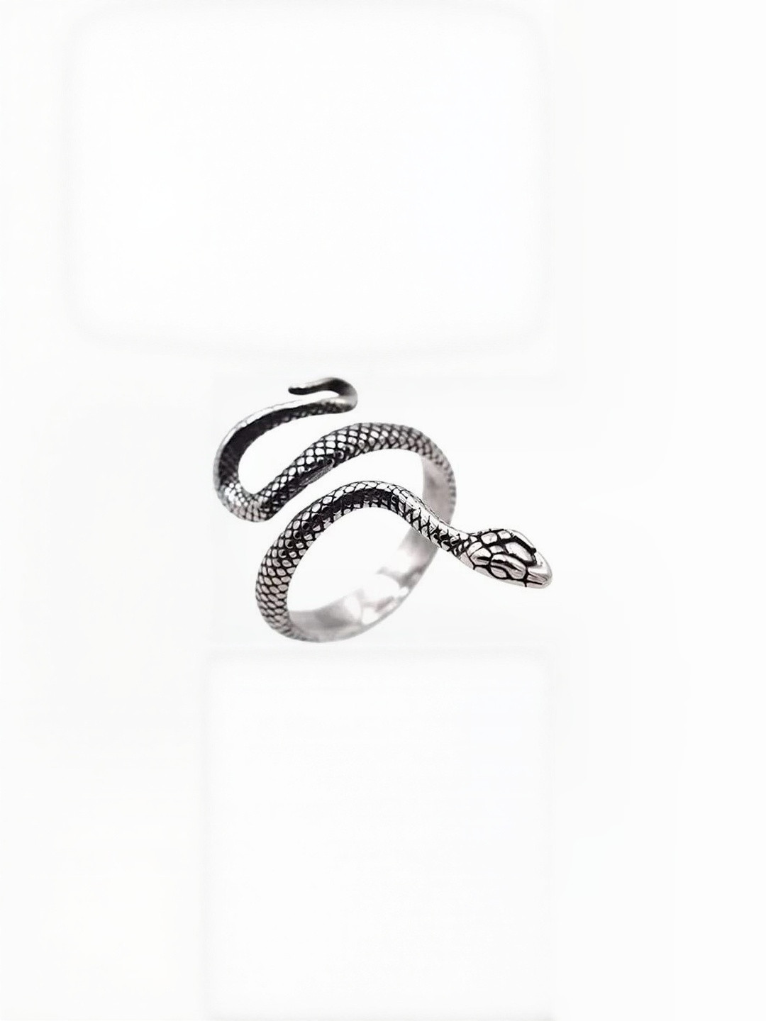Teeragaj Snake Designed Ring