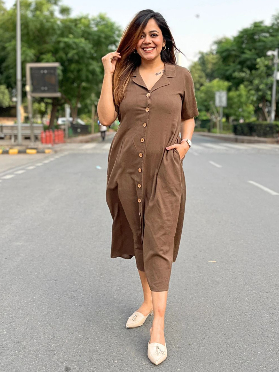 The Svaya Shirt Midi Dress