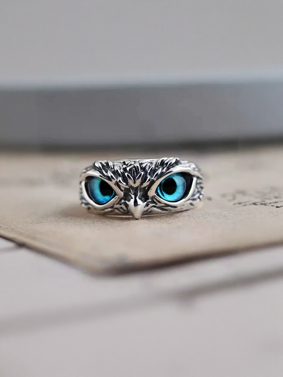 Teeragaj Textured Stone Studded Finger Ring